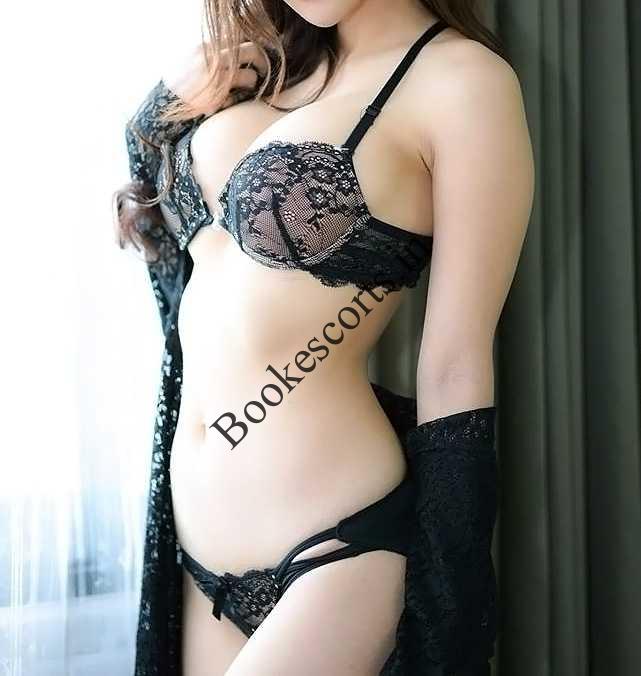 Hot Monika escort service available in hot baddies