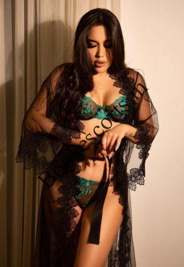 Hire Chaurai, Chhindwara High Profile Hot Model Call Girl Independent Service.
